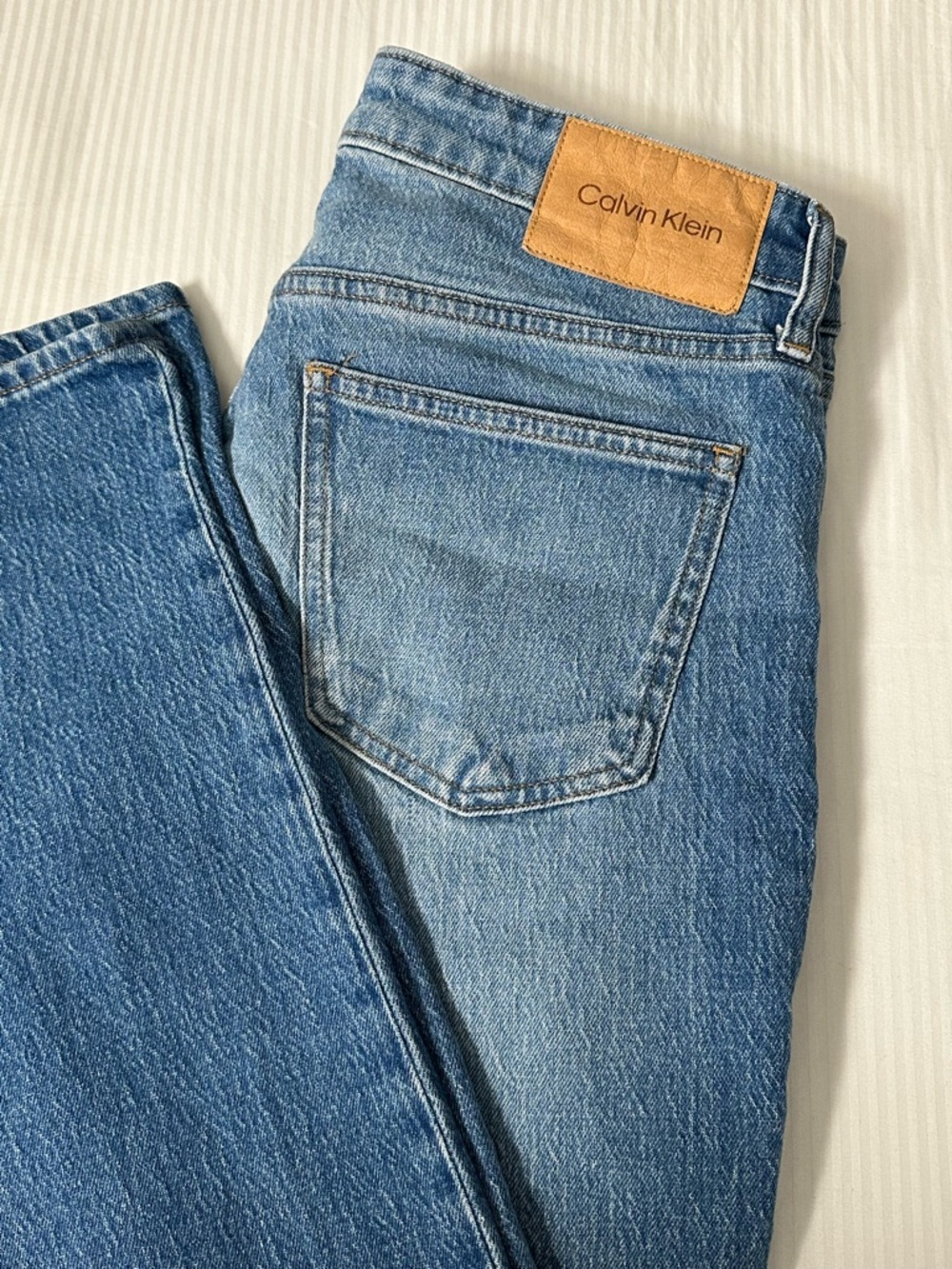 Calvin Klein Men’s Light Blue Straight-Leg Jeans